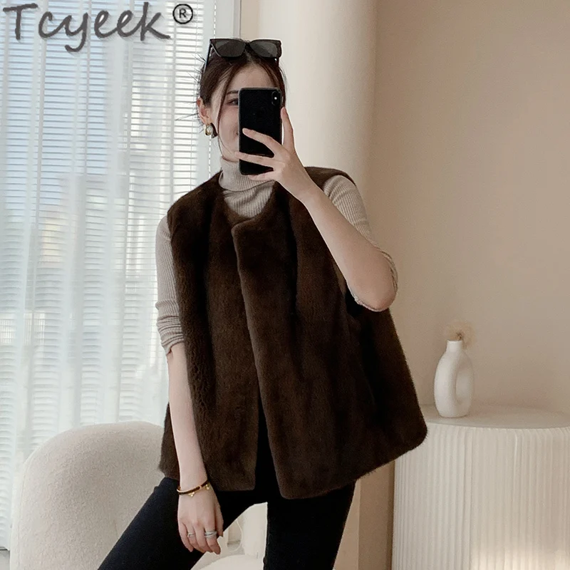 

Tcyeek Natural Mink Fur Vest Women Short Real Fur Jacket Sleeveless Warm Whole Female Mink Winter Clothes Vests for Woman 2023