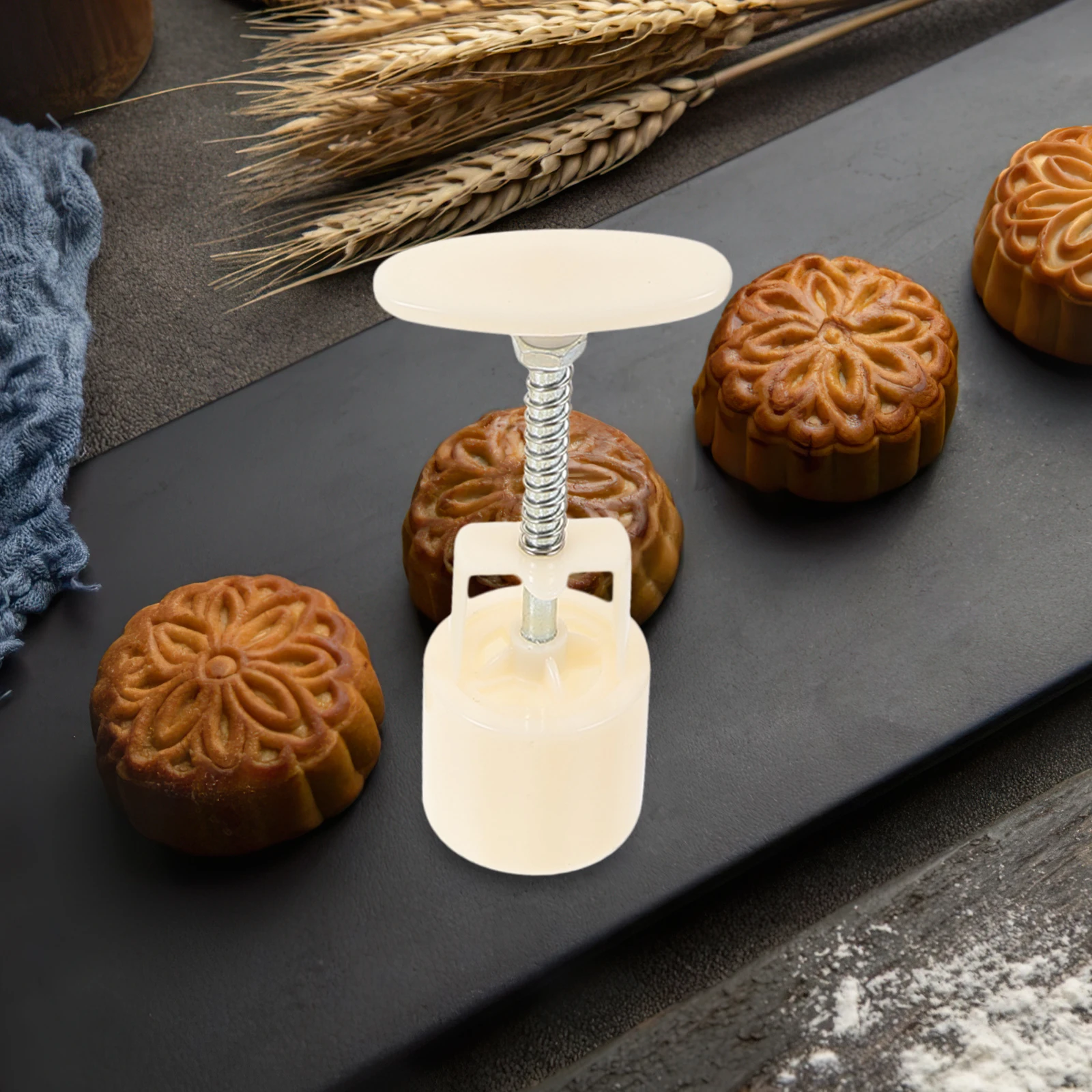 

4 Sets 21 Pieces Rabbit Flower Moon Cake Mold 50g DIY H Press Baking Tools Cookie Stamp Molds For Baking Accessories Bakery