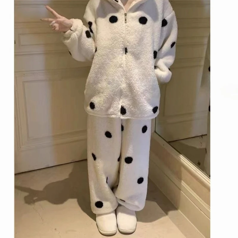 

Coral Fleece Pajamas for Women, Autumn and Winter, Zipper, Student Style, Fleece-Lined Flannel Homewear Set for Winter