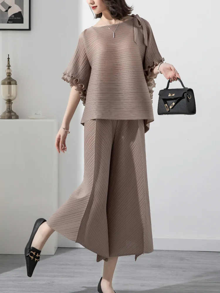 GVUW Pleated Two Piece Sets Women Loose Solid Color Batwing Sleeve Top Elastic Waist Wide Leg Pants Female 2024 Autumn 17J0250