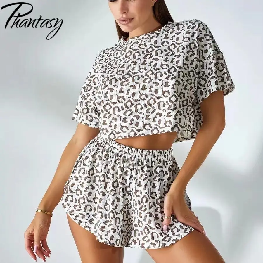 

Phantasy Summer Leopard Print Printed Pajamas Fashion Loose Short Sleeve Tops Basic Shorts 2 Pieces Sets Sexy Women Homewear