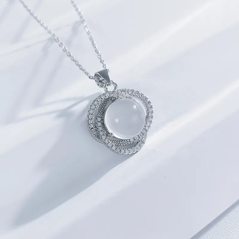 

Ice White Jade Pendant Necklace, Women's Light Luxury Temperament, Fashionable and High-end Sense, Versatile Collarbone Chain