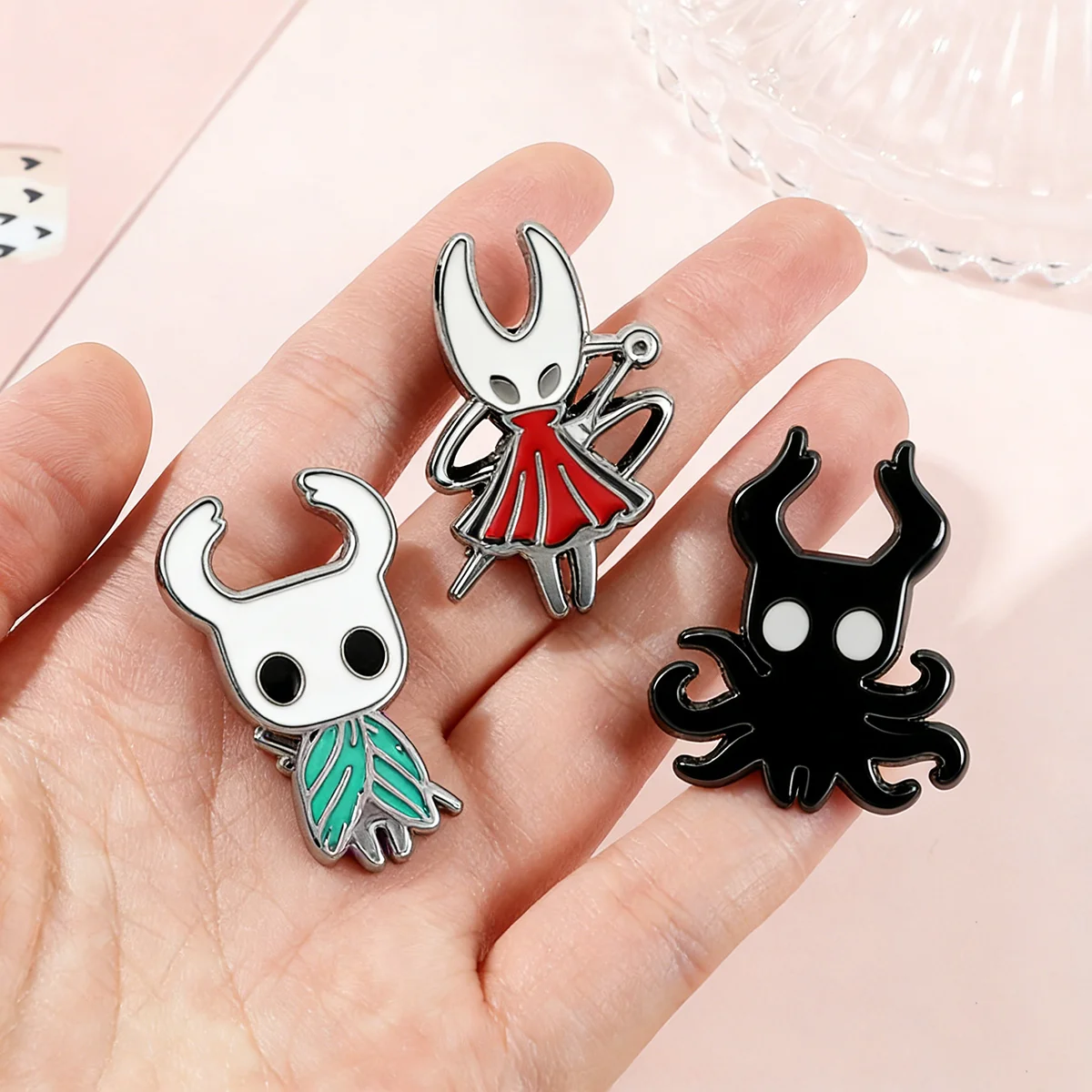 3Pcs/Set Game Hollow Knight Enamel Brooch The Knight Hornet Cartoon Metal Badge Lapel Pin Cosplay Jewelry Accessories Fan Gifts