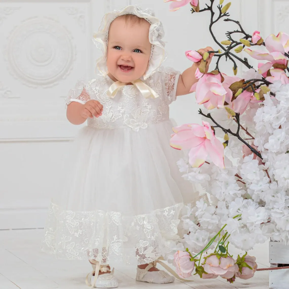 Ivory A Line Baby Christening Gowns Lace Appliques Beads Girls Baptism Newborn Kids Birthday First Communion Dresses