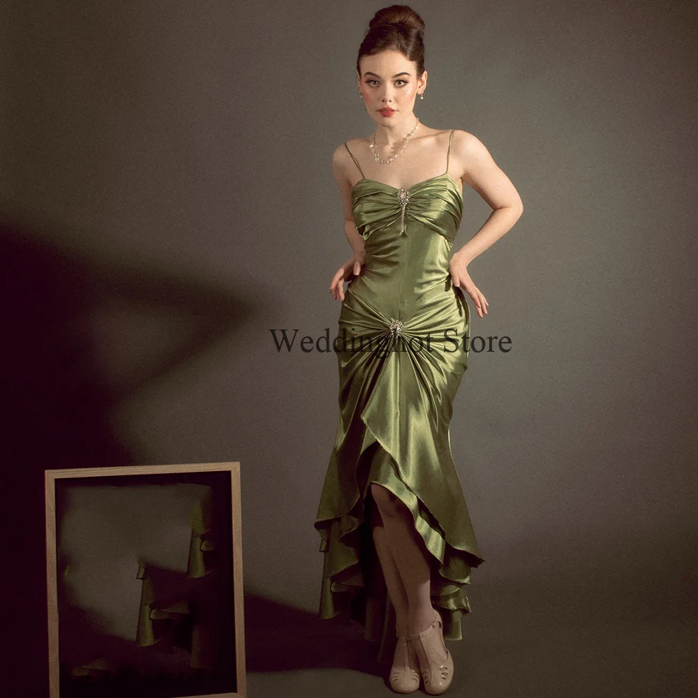 Vrouwen Prom Dress 2023 Spaghettibandjes Mermaid Green Prom Gown Satijn Mouwloze Hi-Lo Plooi Sexy Party Jurken voor Bruiloft