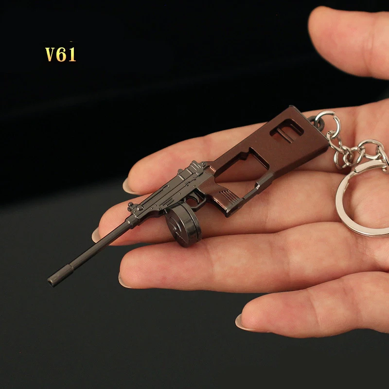 Anime Resident Evil 8 Village Mini Gun Keychains Game V61 AK M1897 SA110 USM AI M1851 Revolver Key Ring Backpack Pendant Gifts