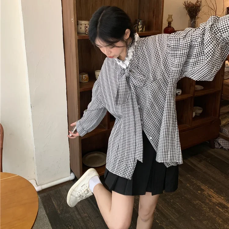 

Женская одежда, новинка 2023, топ на раннюю весну, модная кружевная рубашка в клетку с V-образным вырезом и длинным рукавом, свободный темпераментный Повседневный Топ