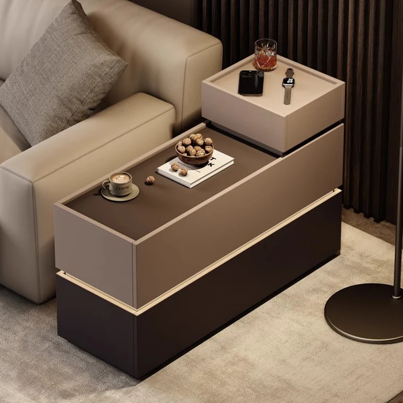 

A few solid wood on the side of the sofa, a few light luxury high-end storage coffee tables in the corners