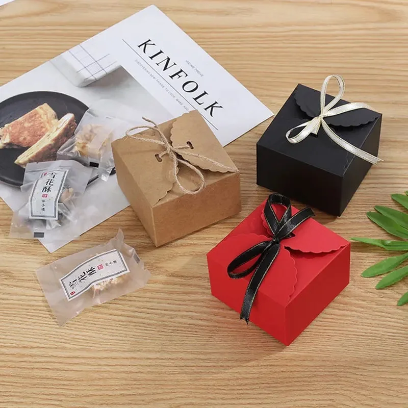 10/30/50 Stück quadratische Süßigkeitenboxen aus Kraftpapier, geeignet für Hochzeiten, Geburtstagsfeiern und Weihnachtsgeschenke – Detail 5