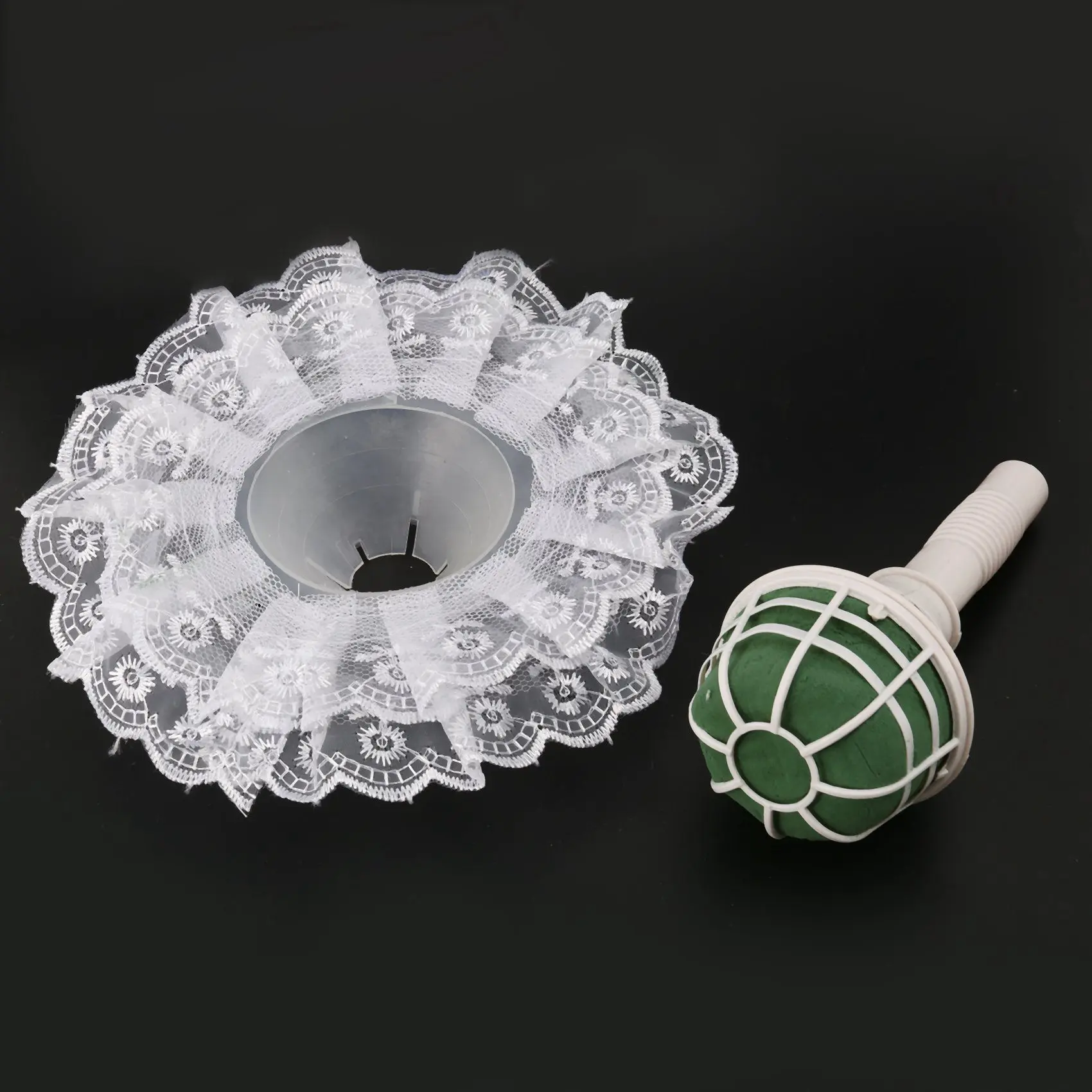 12 Wedding Bridal Bouquet Holder Handles With 12 White Lace Collar Flower Holders