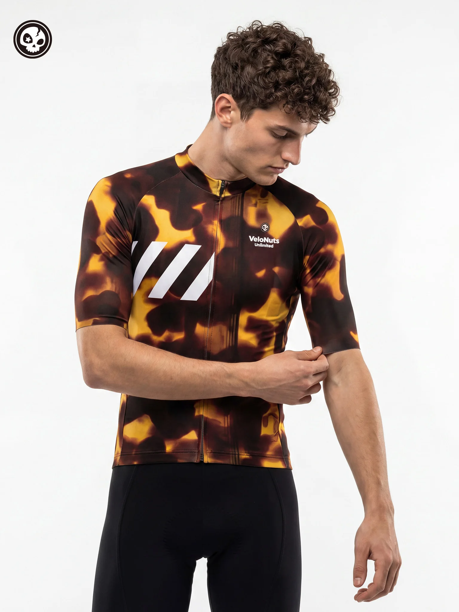 

VELONUTS Summer Cycling Jersey Shirt Lightweight Elastic Quick Dry Breathable Short Sleeve Jersey Men Women Cycling Clothing
