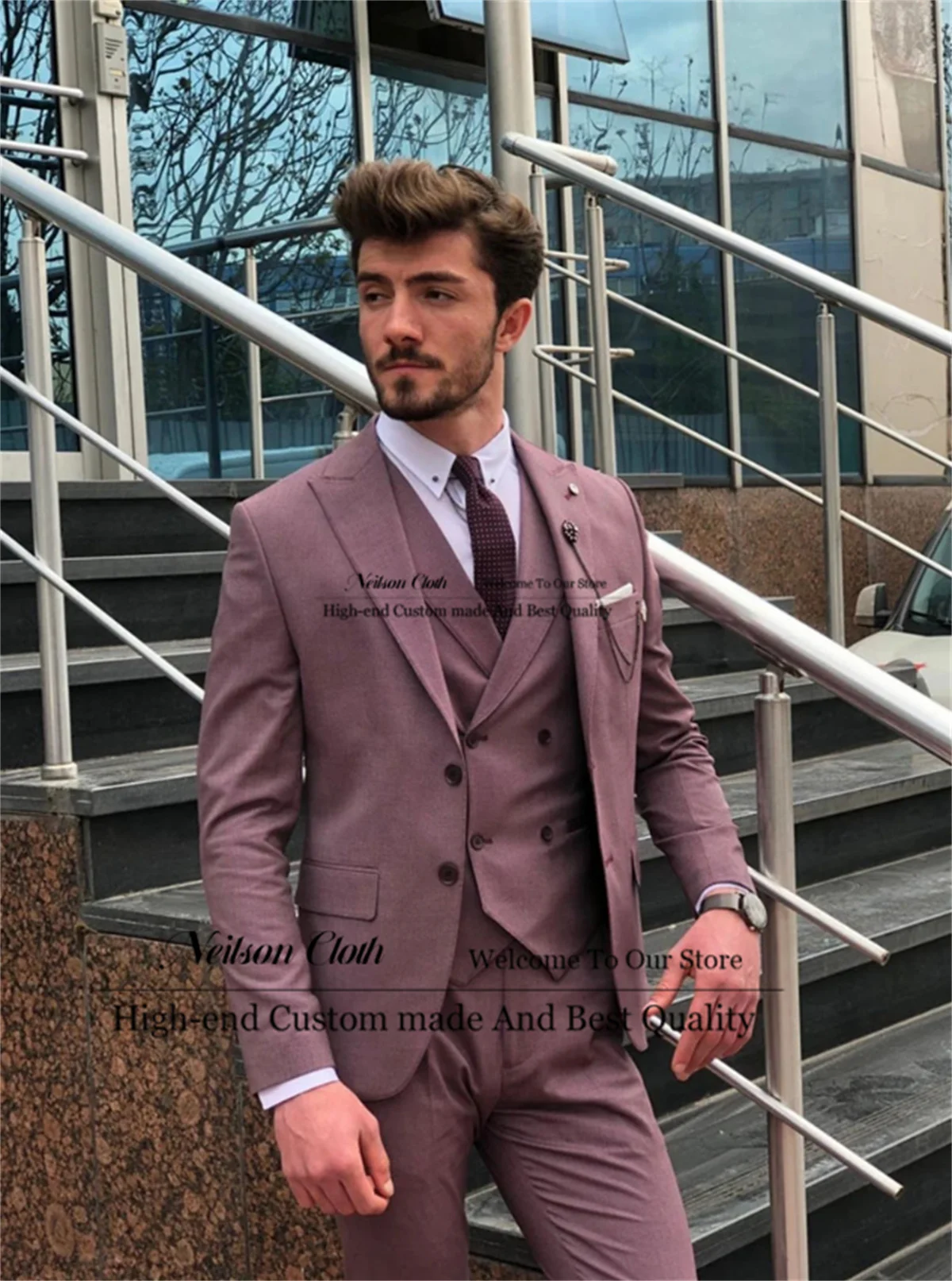 

Formal Purple Men Suits Peaked Lapel Groom Wedding Tuxedos 3 Pieces Sets Male Prom Blazers Groomsmen Slim Fit Terno Masculino