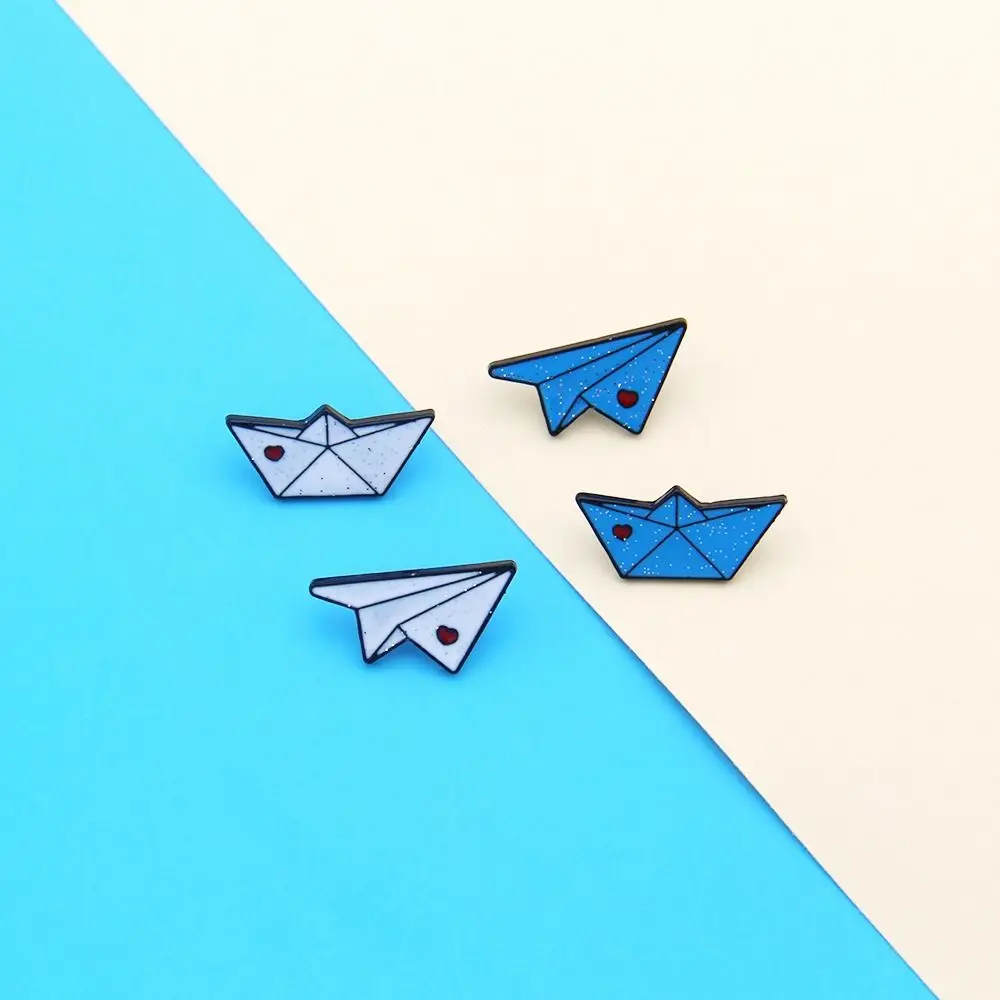 Cute Love Heart Paper Plane Enamel Pins Dripping Oil Boat Alloy Plating Women