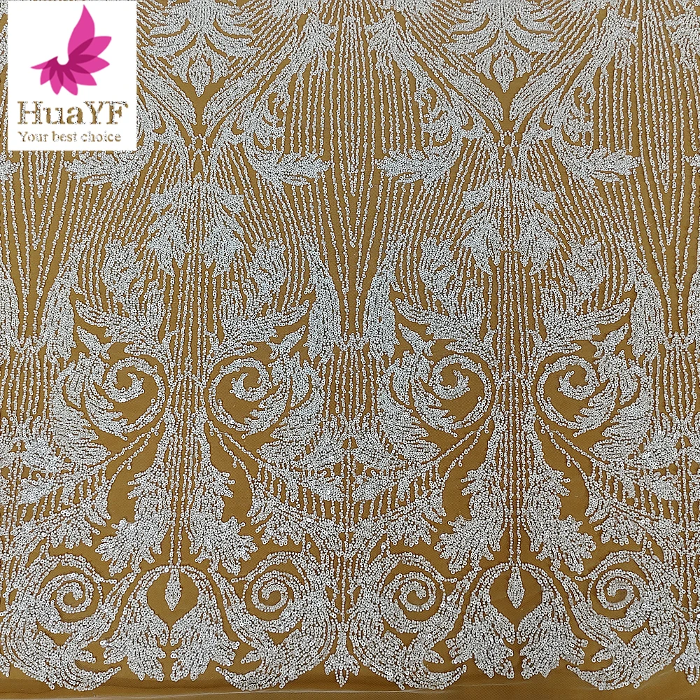 robe-de-mariee-en-dentelle-brodee-1-yard-perles-et-paillettes-sur-mesure-hy3335