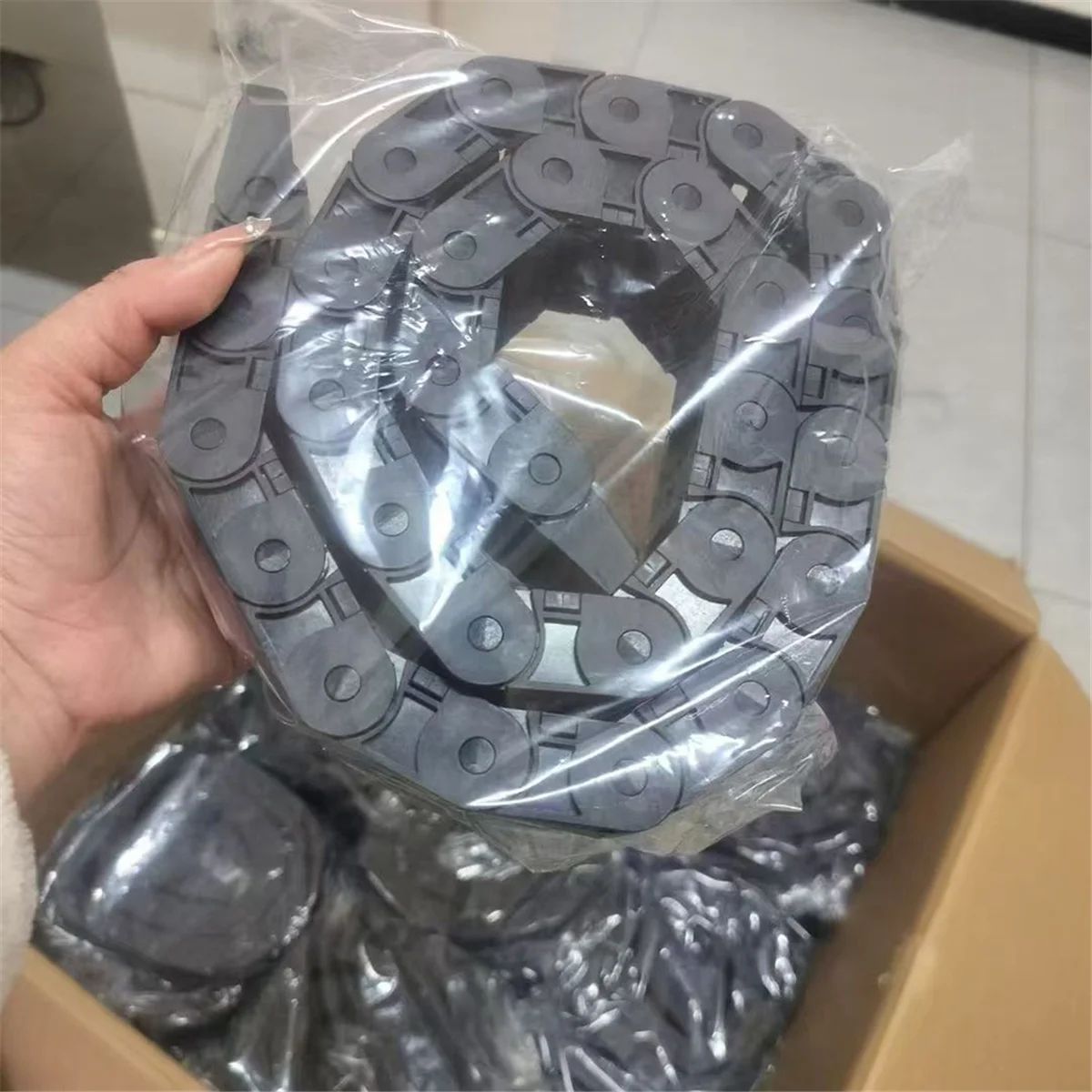 A002 Cable Chains 18x25mm Bridge Type Semi-Open Plastic Towline Transmission Drag Chain for Machine