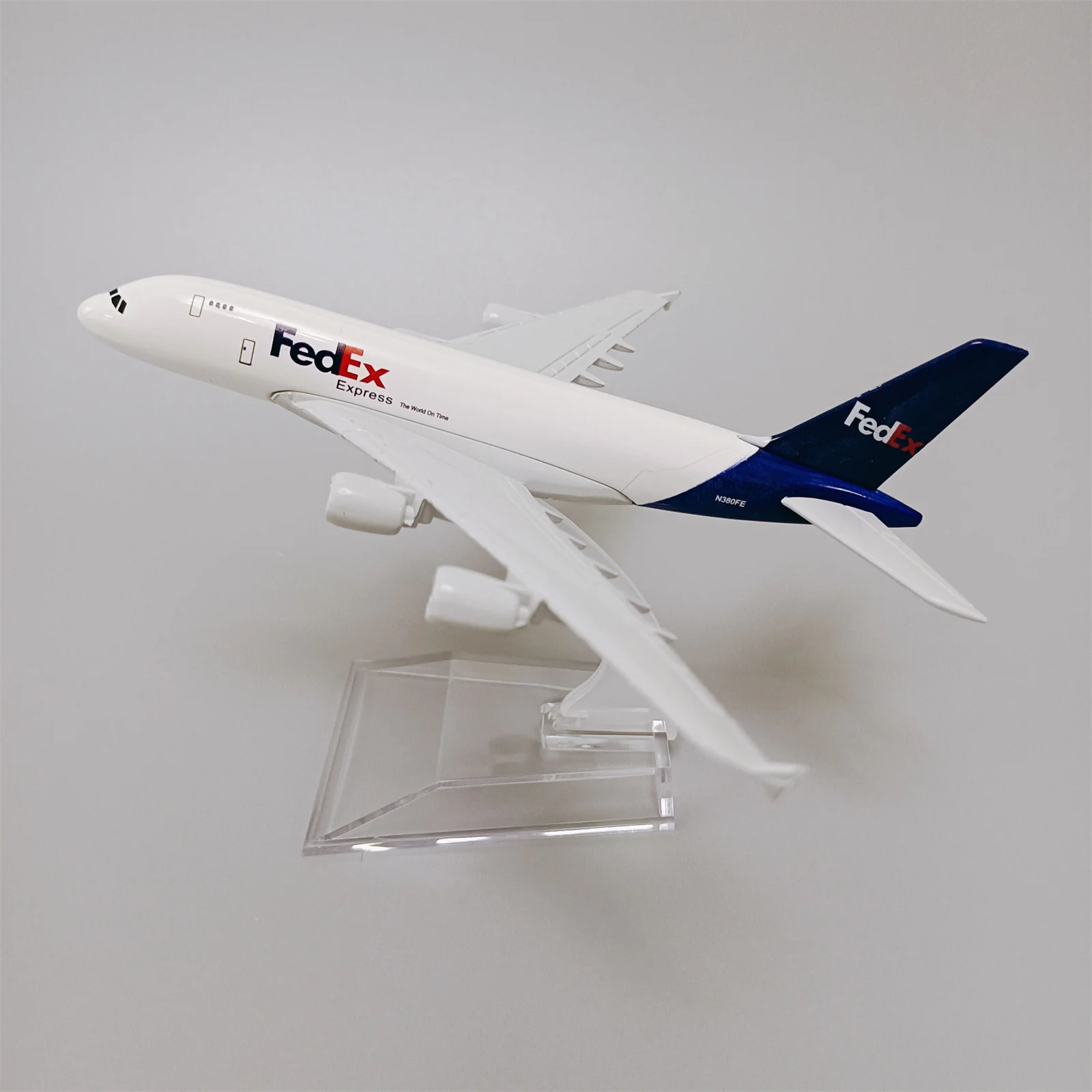 16cm Alloy Metal Air Fedex A380 Airlines Airplane Model Fedex Airbus 380 Airways Diecast Plane Model Aircraft Gifts with Holder