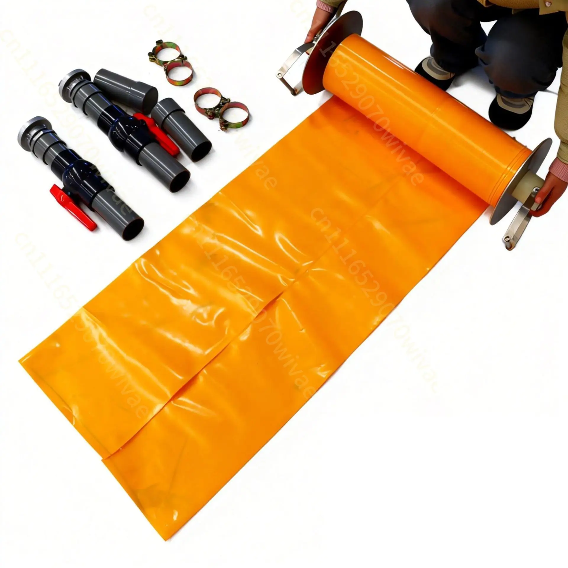 Amphibious drag rail, separate water surface inflatable plastic fence