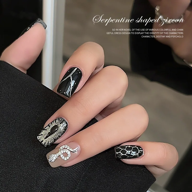 반짝이는 합금 상감 라인석 뱀 네일 아트 액세서리, 절묘한 3D 곡선 뱀 네일 참, DIY 공예품 용품, 10 개
