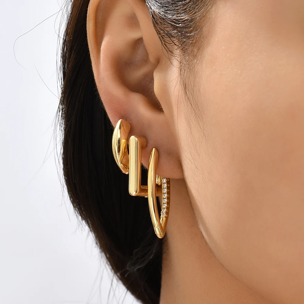 Minimalist Gold Plated Twisted Figaro Circle Round Shape Huggies Earring for Women Punk Glossy Metal Hinged Back Hoop Earrings