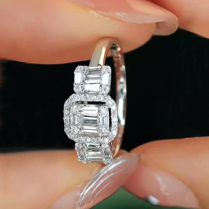 Huitan Luxus-Damen-Antragsring, glänzender Zirkonia, Fingerzubehör für Verlobung, weibliche Hochzeitszeremonie, Schmuck, Geschenk