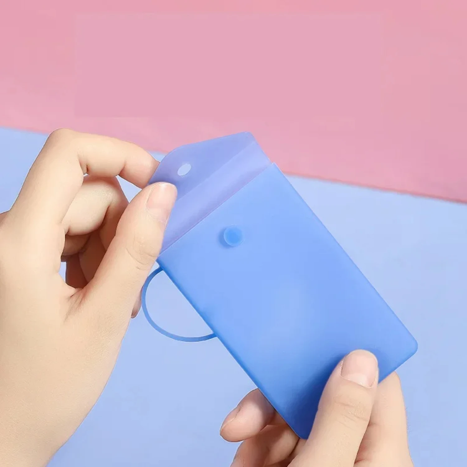 Portable Silicone Mini Mask  Face Mask Covering Holder  Box Reusable Dustproof Face Mask  Case Container