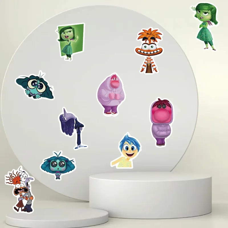 50 قطعة من ملصقات الديكور المبتكرة ذات الشخصية الكرتونية من الداخل والخارج