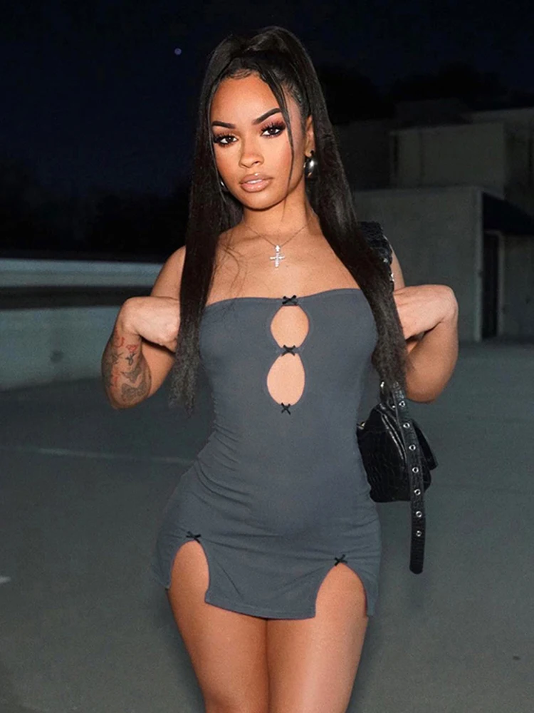 Weird Puss Mini Robe pour Femme, Noeud Appliqué, Fentes Ajourées Sexy, Sans Bretelles, Dos aux, Monochromatique, ixChic, Wlwear, Batterie Maigre, Été