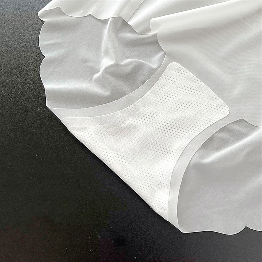 4 قطعة الحرير الجليد سلس الملابس الداخلية رقيقة جدا النساء سراويل مثير شفافة تمتد ملخصات منتصف الخصر مريحة الغيوم الملابس الداخلية