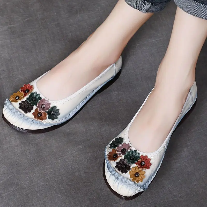 

Top quality handmade floral shoes for women mom retro ethnic ballet flats 2025 new summer real leather moccasins designer shoes
