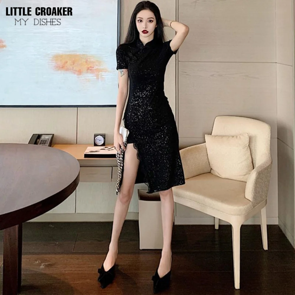 Women Qipao Improved Cheongsam Mid Length Button Stitching with Open Cut Lace Lace Trim for A Slim Fit and Buttocks Wrap Dress