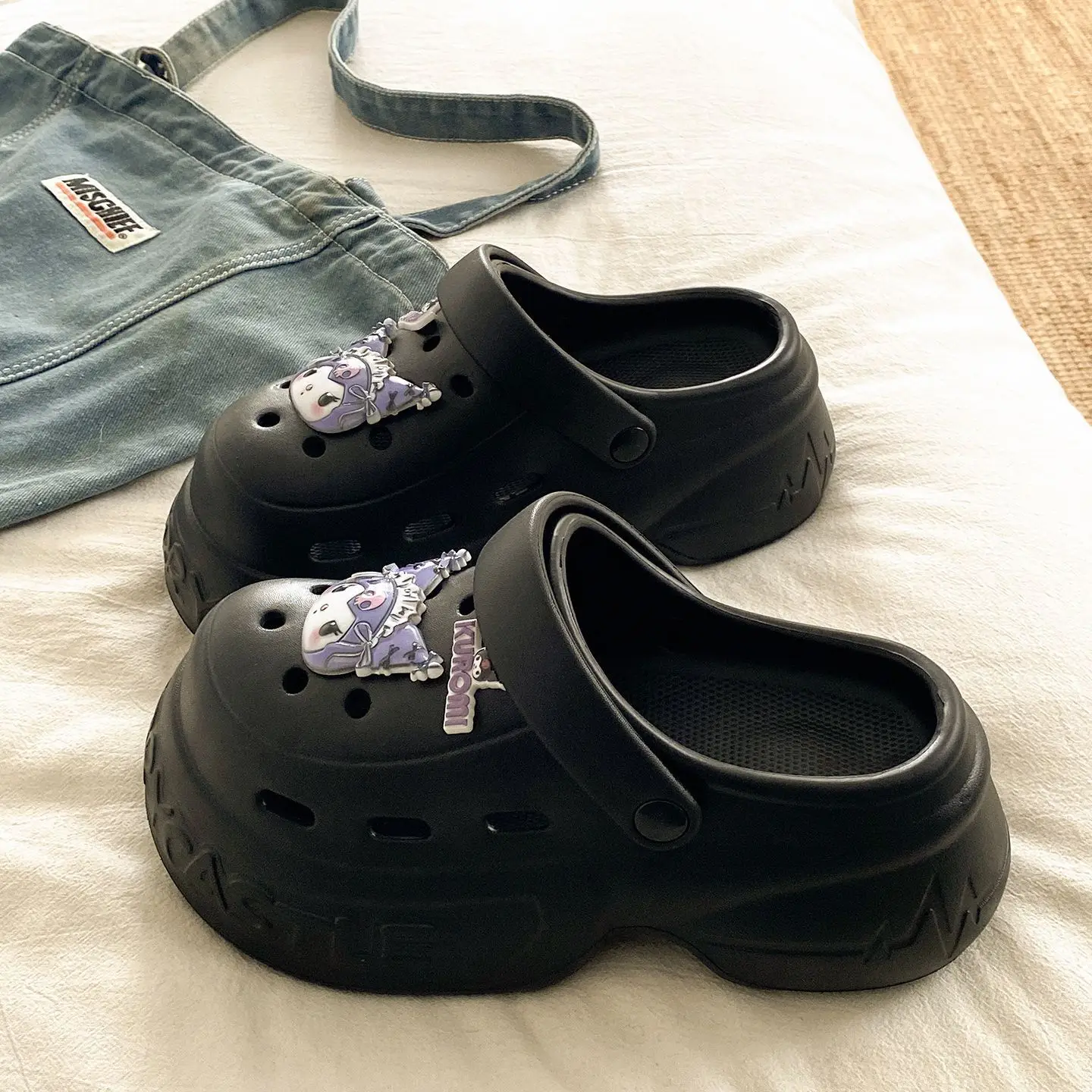 Mignonnes pantoufles pour femmes Kuromi, Sanrio Hello Kitty My Melody Cinnamoroll, pantoufles de plage Eva confortables pour la maison, semelle épaisse, pantoufles cool pour filles