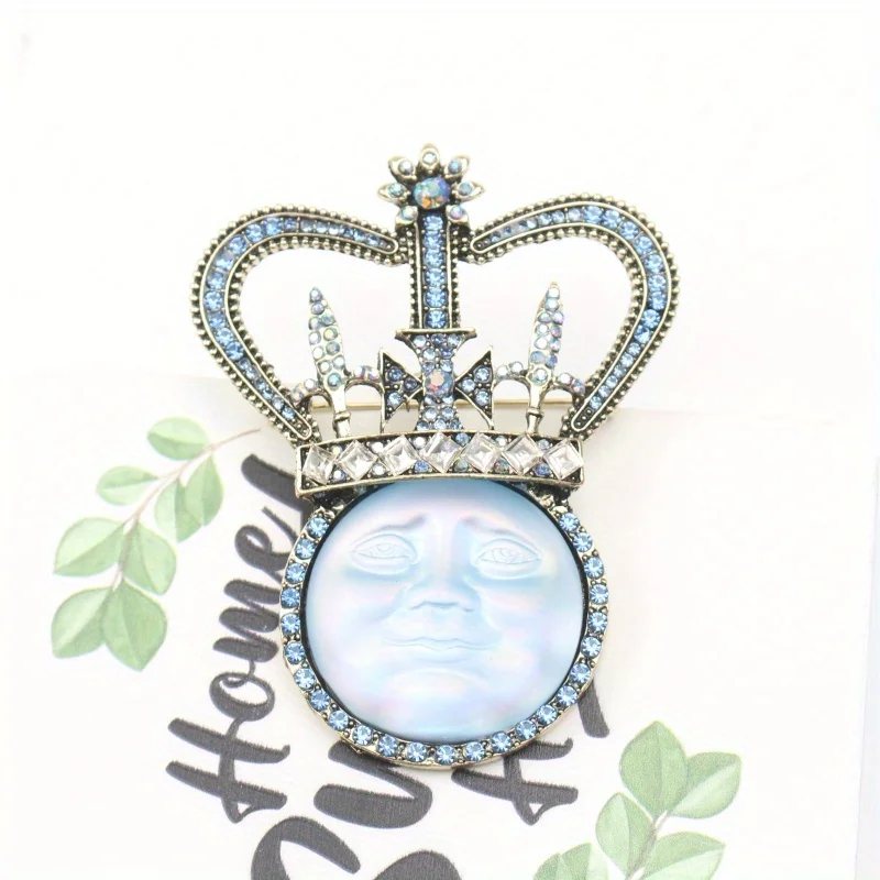 Vintage Do Old Blue Enamel Face Crown Brooch Dress Suit Pin Unisex Corsage