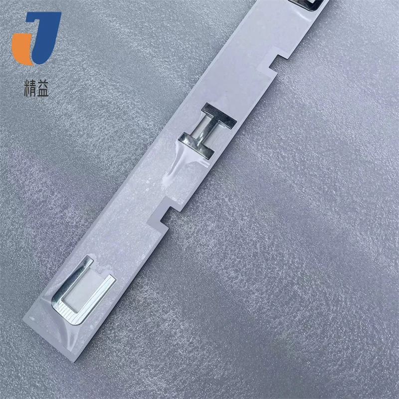 

Suitable for Chery Tiggo 5X Tiggo 7 8 trunk logo Chery logo Arrizo GX English letter logo