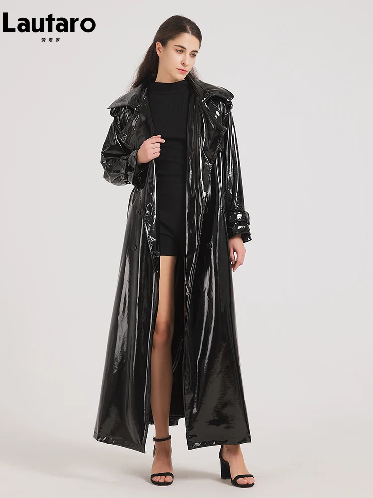 Lautaro primavera outono extra longo preto brilhante reflexivo macio elástico couro patente trench coat para mulher maxi casaco 2024