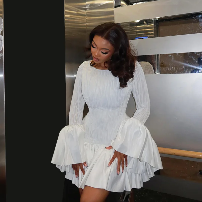 2024年秋 レディース服 新ファッション 気質 スリム クルーネック ホーン 長袖 ふわふわ ショート丈ワンピース