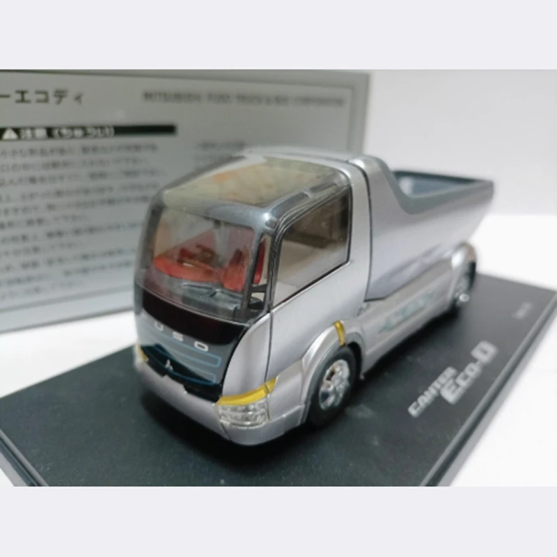 Original 1/43 Scale Fuso 75 Canter ECO-D Alloy Simulation Car Model Adult Souvenir Classic Static Display Collectible Toy Gift