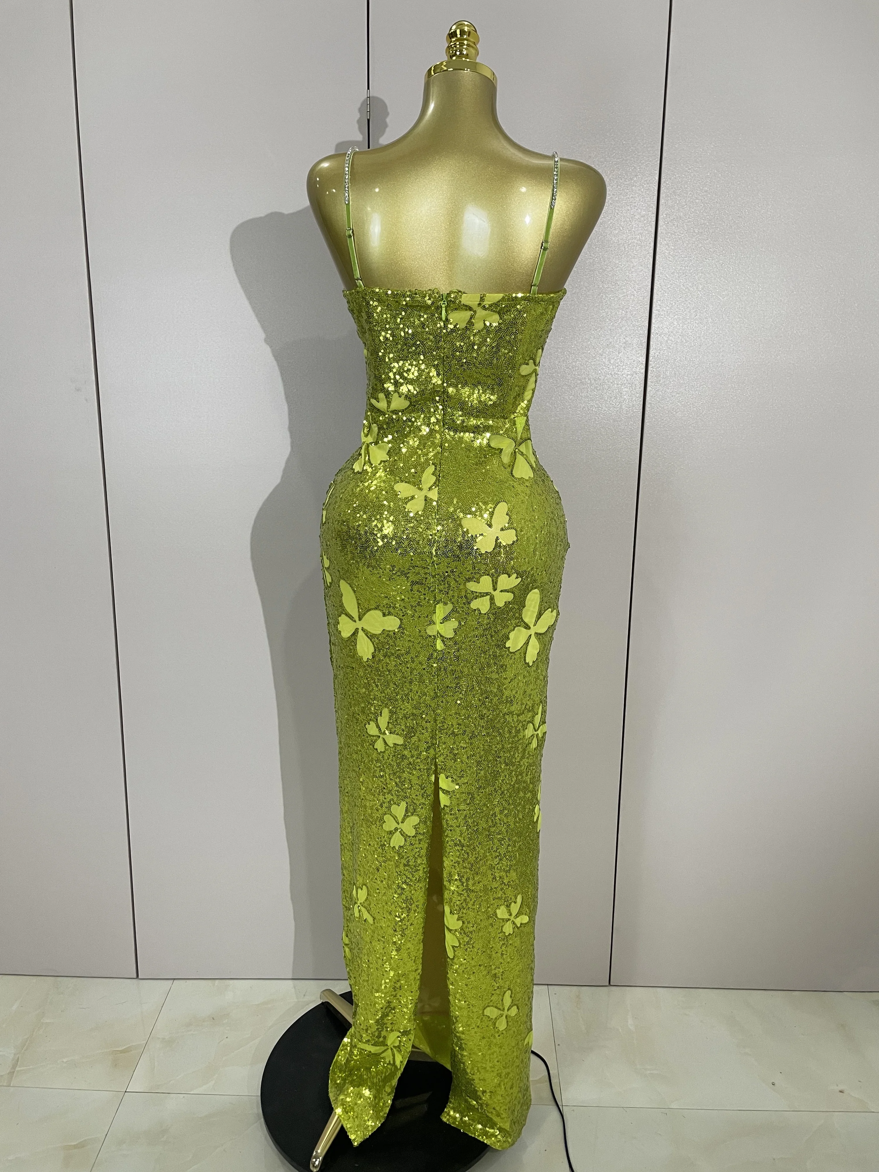 Elegancka, błyszcząca, kryształowa, seksowna sukienka bodycon z dekoltem typu halter, długa, w kolorze zielonym, damska, na wieczór, urodziny, wesele, dla gościa.