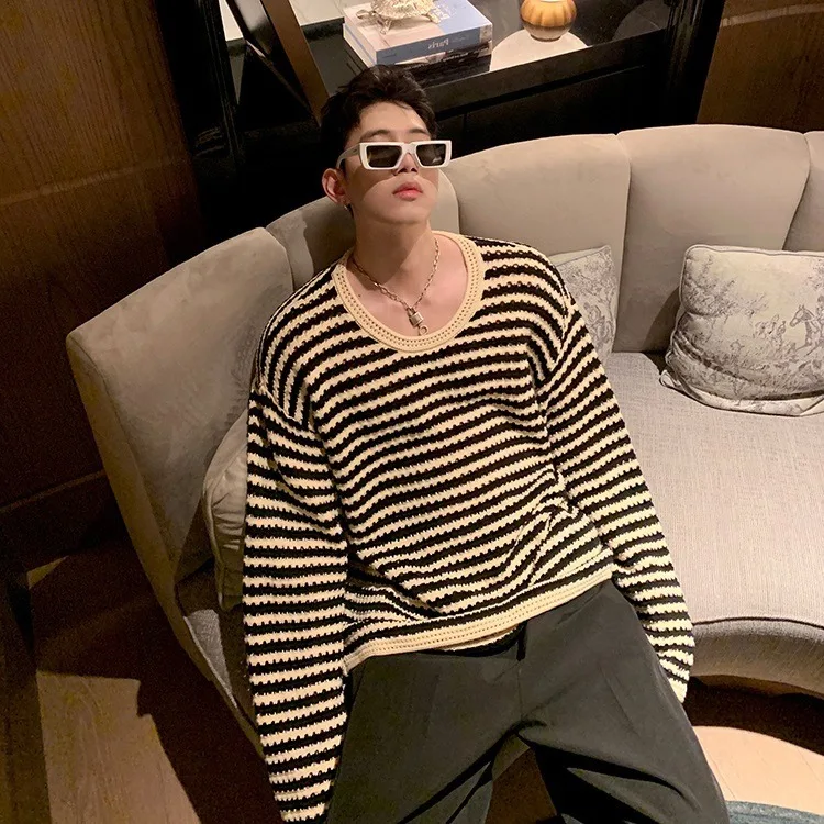 Maglione a maniche lunghe cavo a righe lavorato a maglia all'uncinetto retrò vento pigro Top casual girocollo da uomo sottile primaverile e autunnale