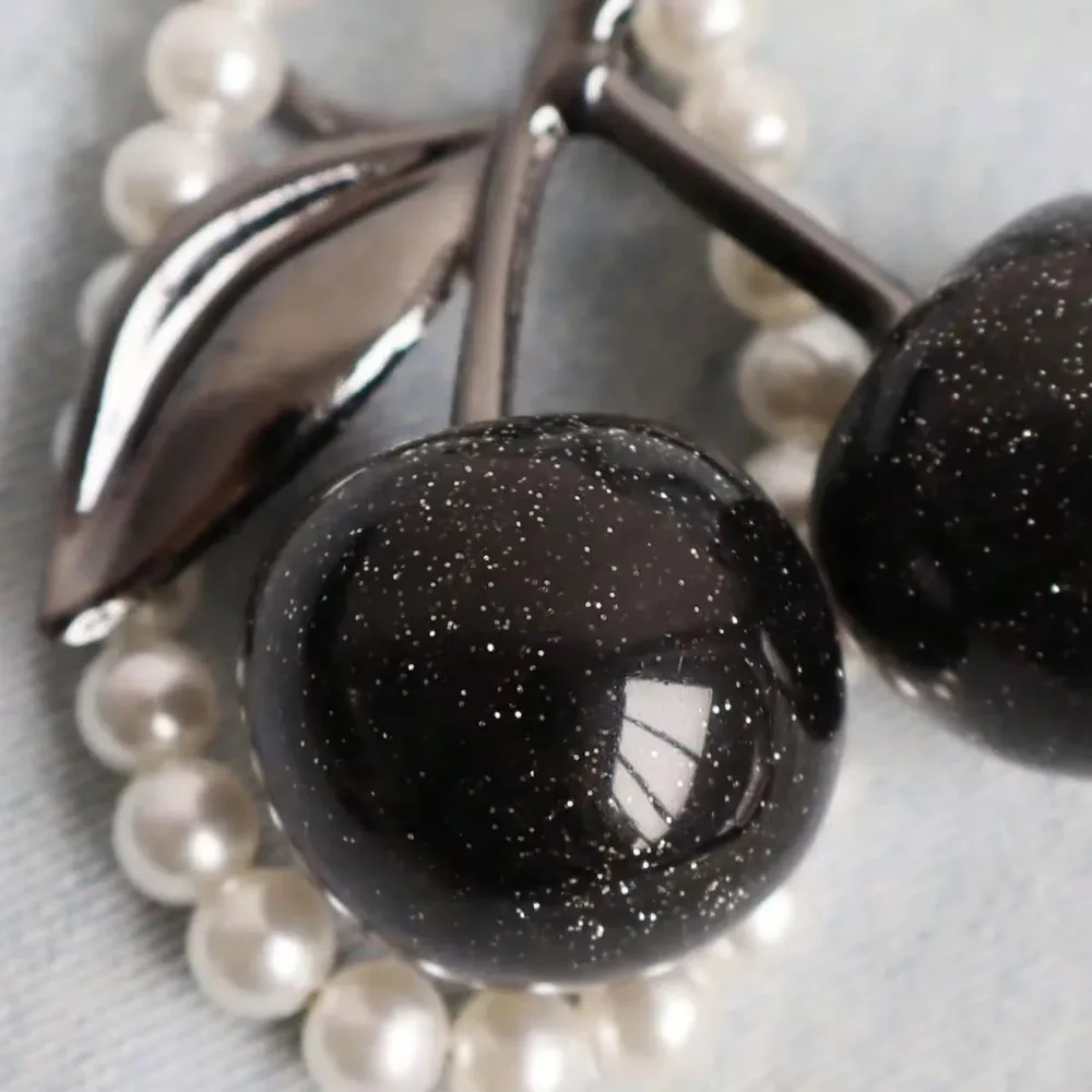 

Cute Black/Red Color Cherry Keychain Sparkling Resin Hanging Key Chain Pendant Keychain