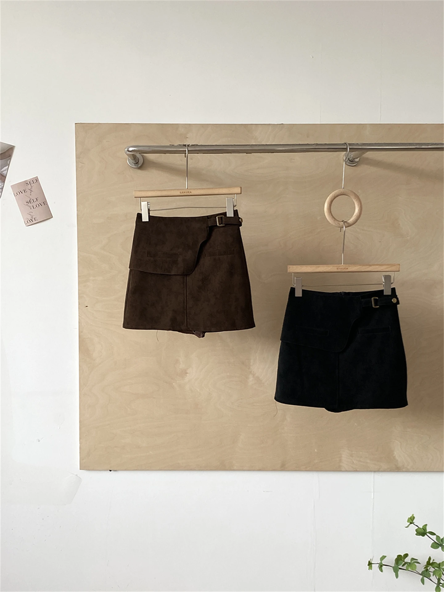 

Ретро-юбка из коричневой замши с высокой талией, А-силуэт, женская, весенняя, новая модель, винтажная, короткая, утягивающая, средней длины