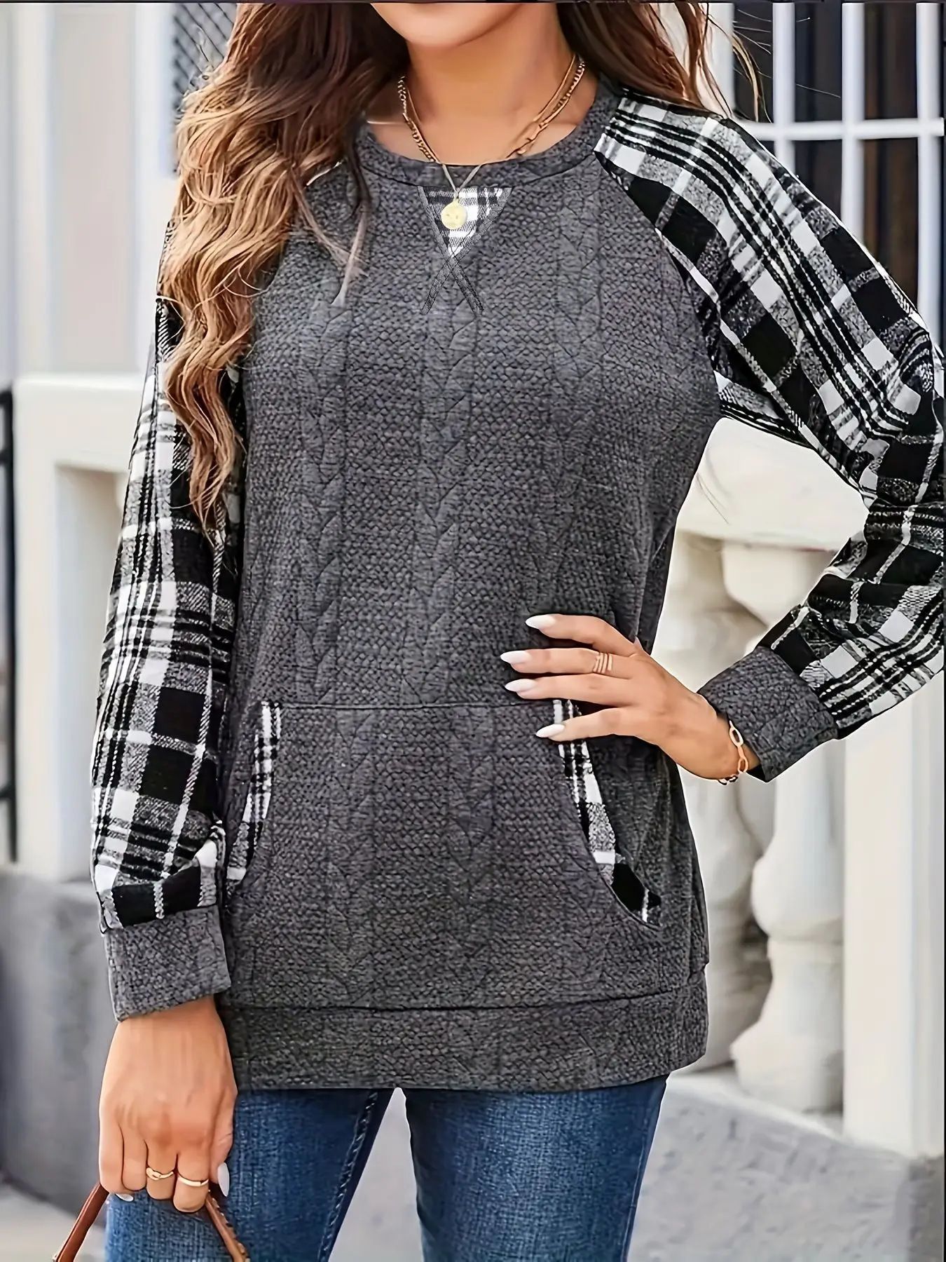 Women Plaid Raglan Sleeve Sweatshirt Textured Patchwork Long Sleeve Top Crew Neck Kangaroo Pocket Casual Fall Pullover