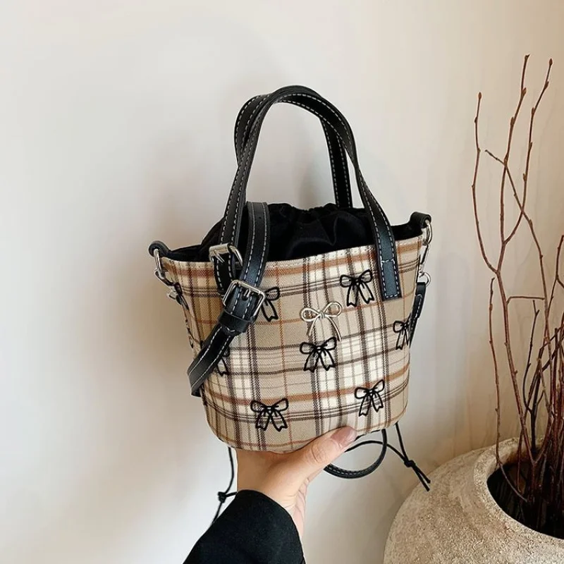 

Luxury Brand Fashionable Leather Women's Crossbody Bag Elegant Classic Popular Paris Refined Finish Vintage Bag​