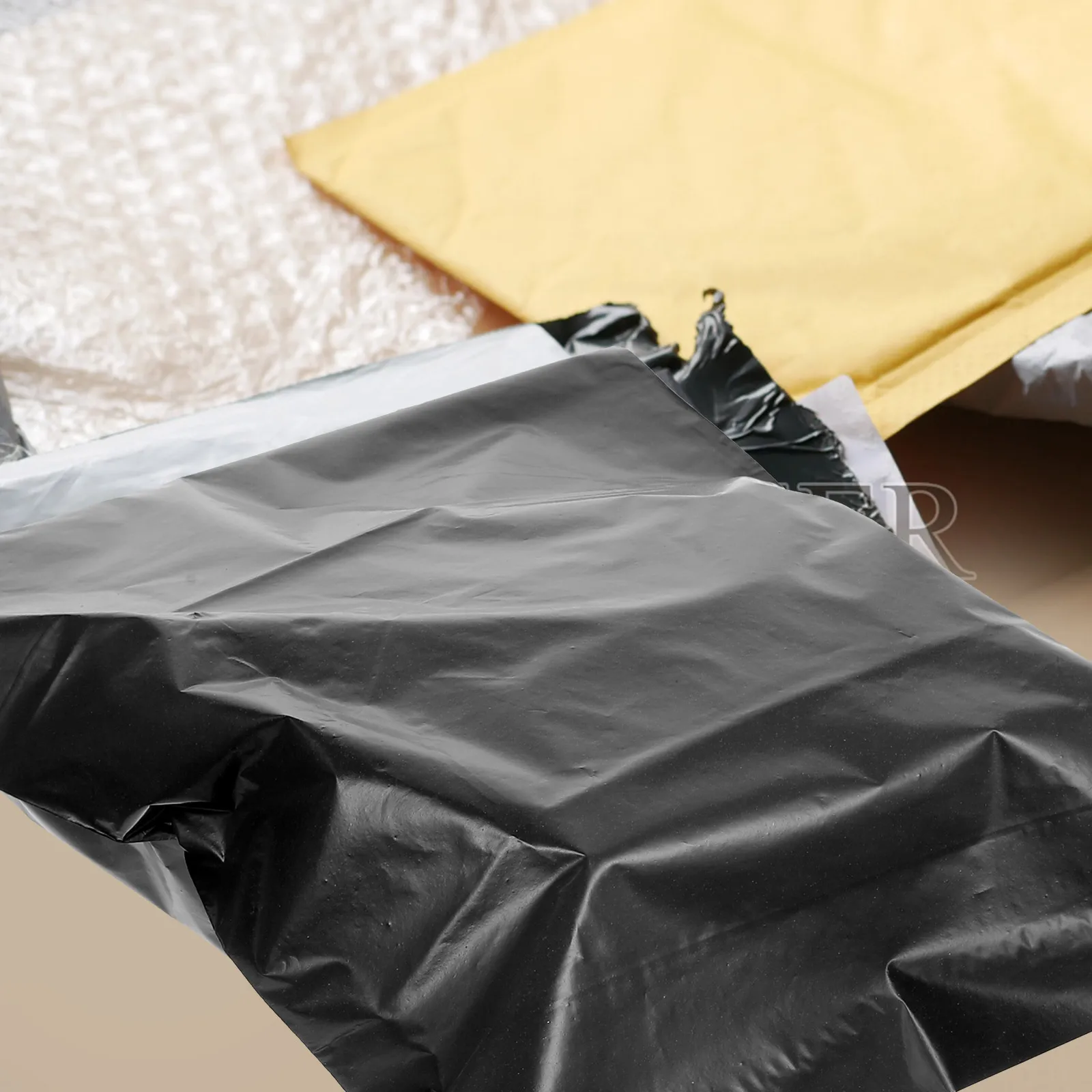 

100 Pcs Waterproof Express Bag Clothes Shipping Bags for Apparel Pocket Mailing Shirt Pe Packaging