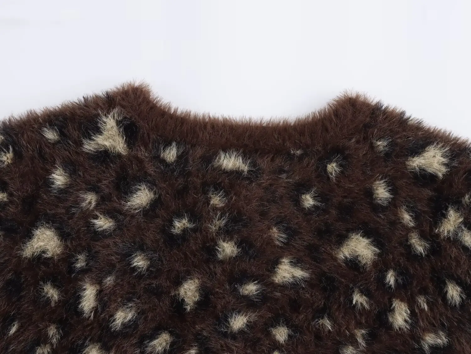 Cárdigan de punto con cuello redondo de Jacquard de piel Artificial que exude una atmósfera perezosa sin perder suuten y encanto