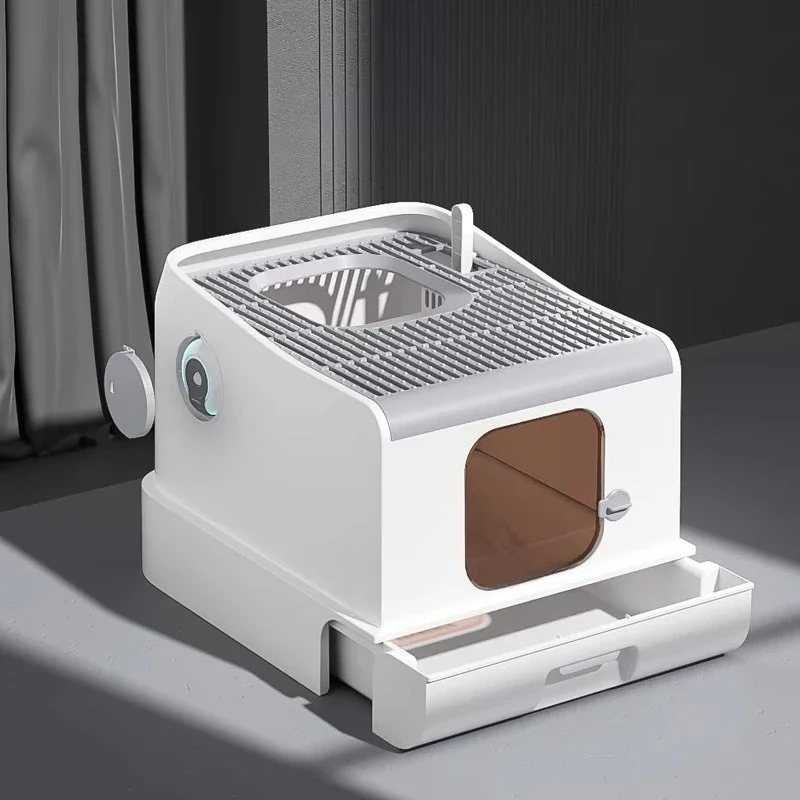 

The new fully enclosed cat litter box oversized drawer is pushed into the cat toilet, front entry and exit, and the anti-splash