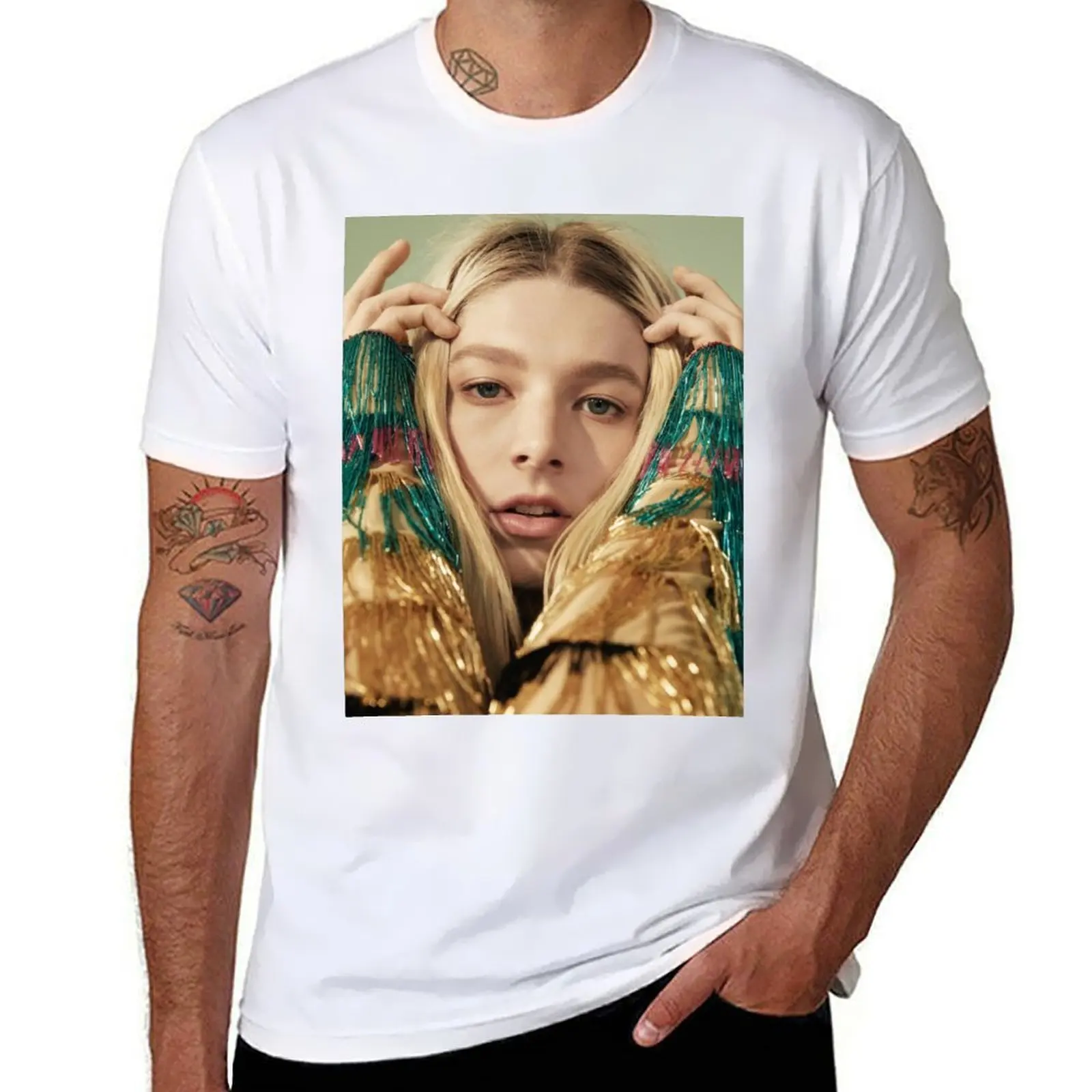 hunter schafer T-Shirt t shirt man casual anime t shirts oversize T-Shirt
