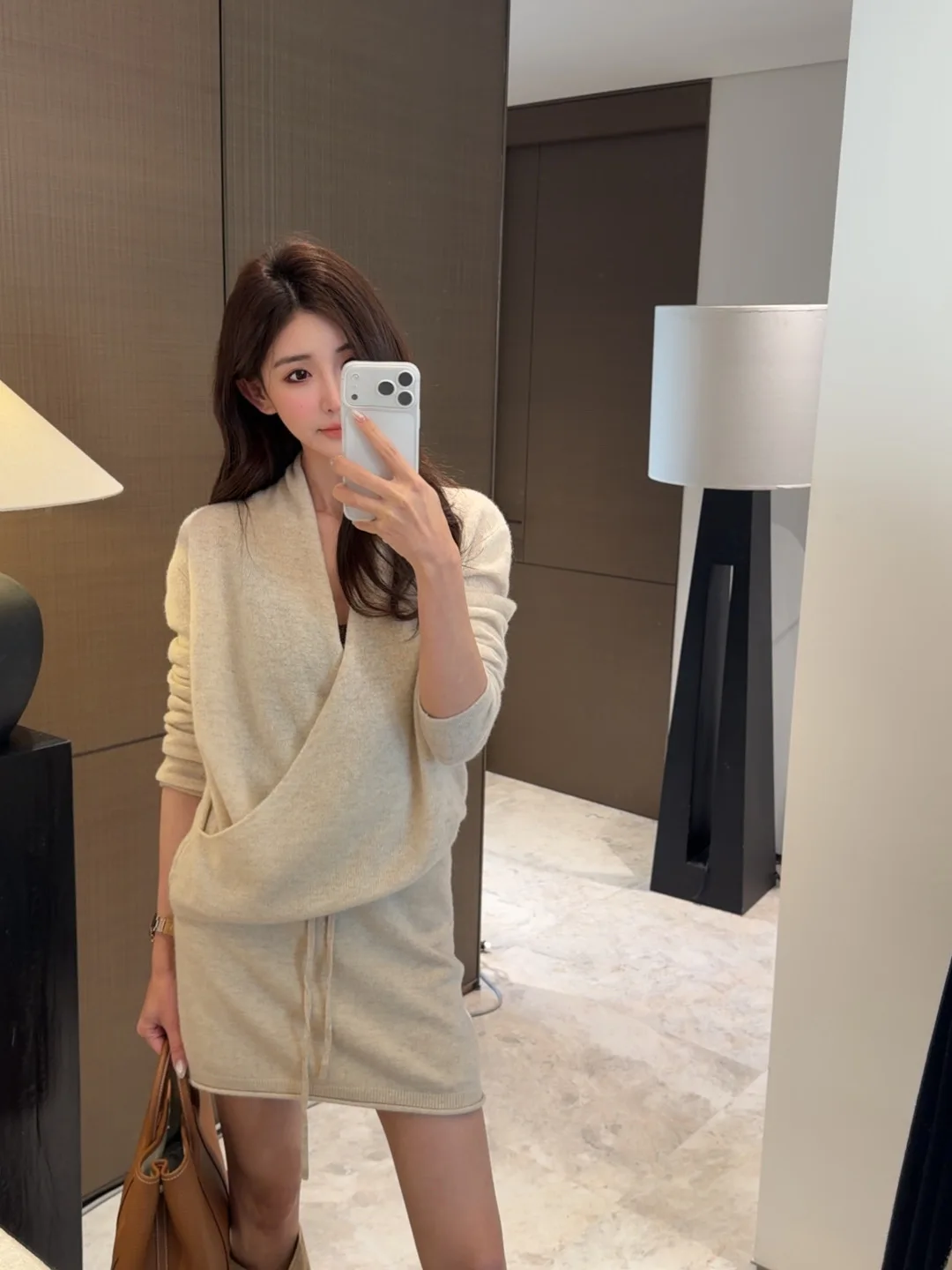 

Новинка: комплект из свитера с перекрестным воротником и юбки Aosphere 2000, женский, мягкий трикотаж, длинный рукав, теплый, во французском стиле, для прогулок