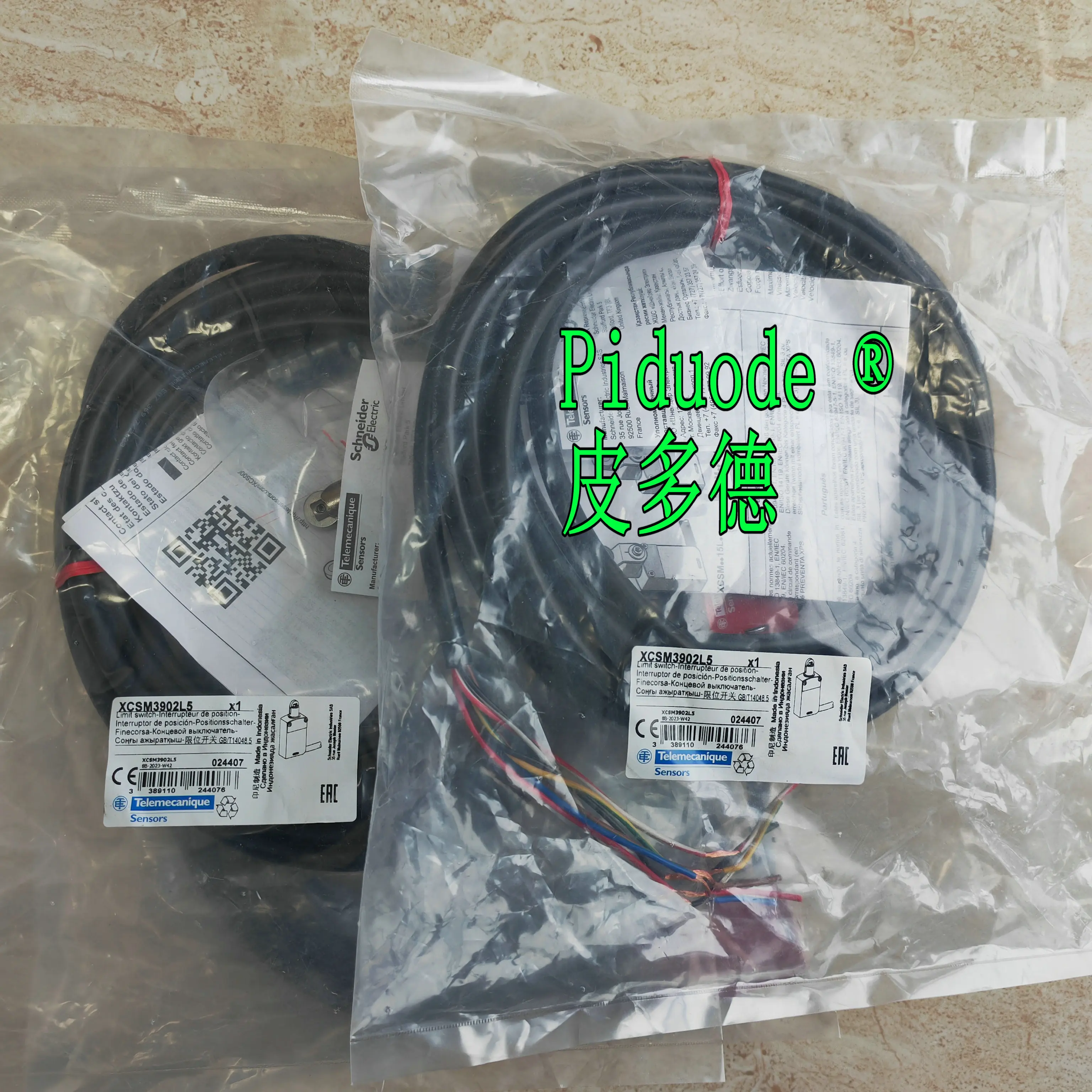 Telemecanique XCSM3902L5, tout neuf, original