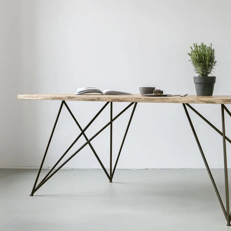 황금색 단조 철제 원목 식탁, 캐주얼 카페 테이블과 의자