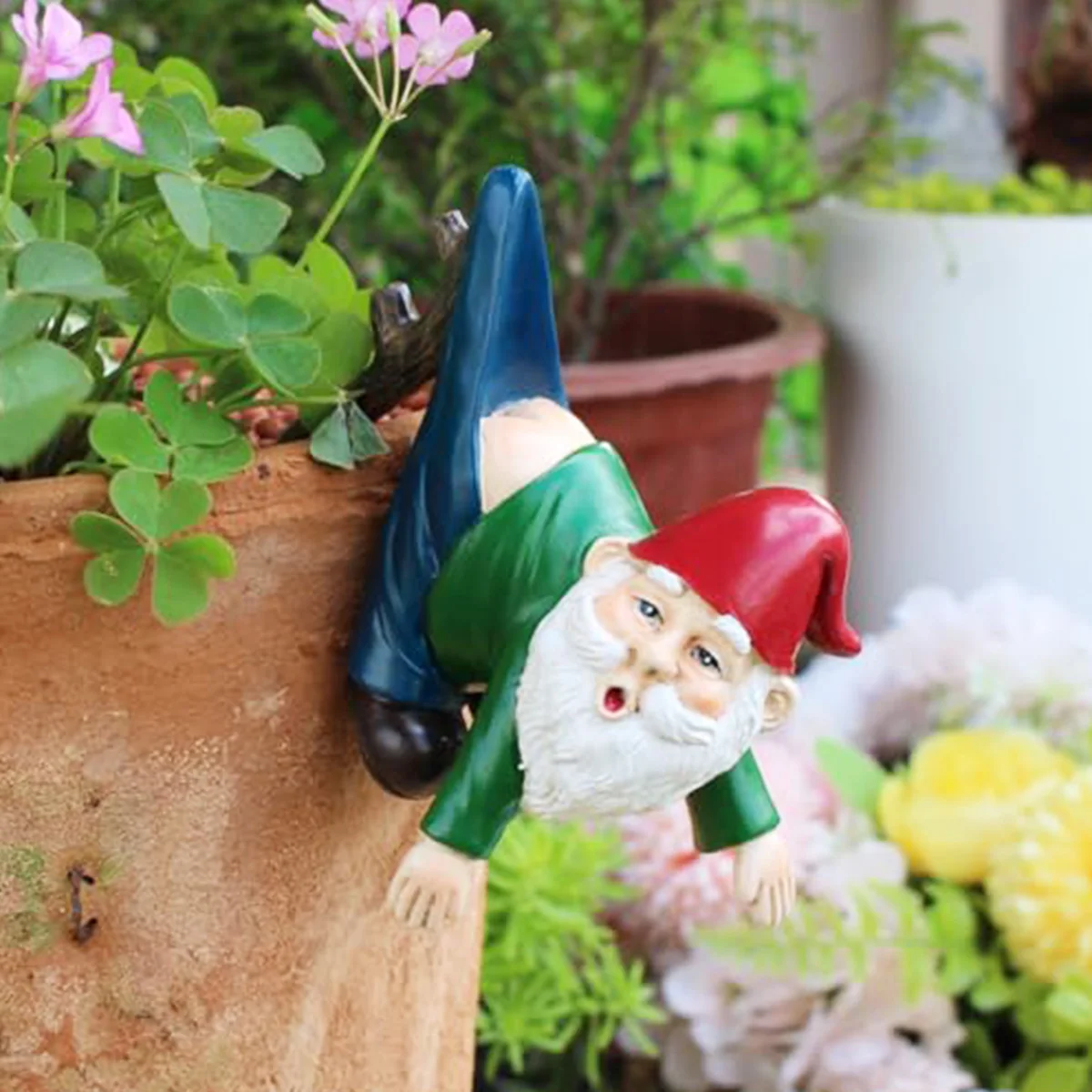 #25 Cheap Garden Decorative Statues Worth Buying